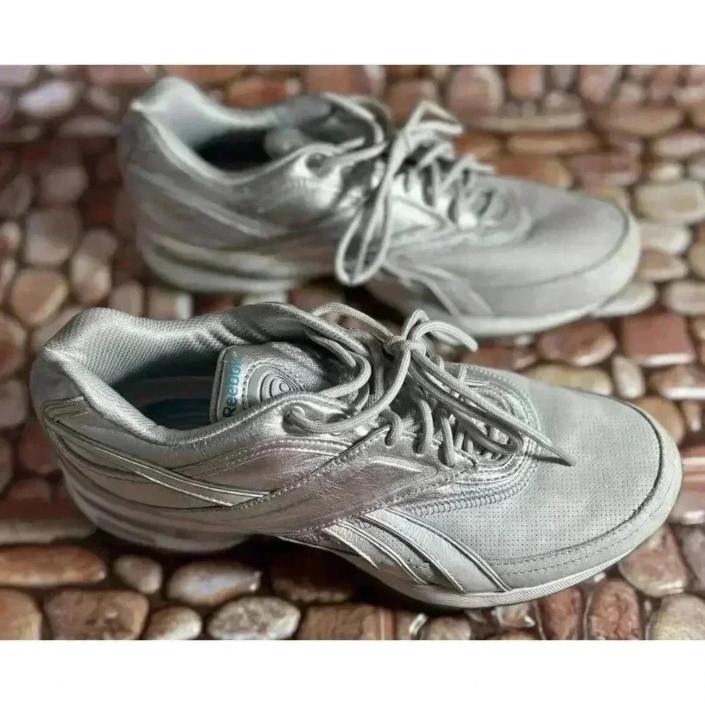 Reebok Easytone 10 Gray Silver Women’s Athletic Sneakers - Picture 2 of 16